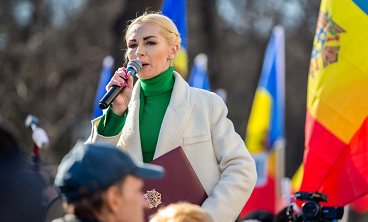 Марина Тобер защищает русских?